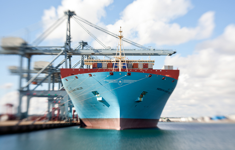 XXL-Produkt: Das größte Fahrzeug seiner Art -das „Triple-E class“-Containerschiff von Maersk